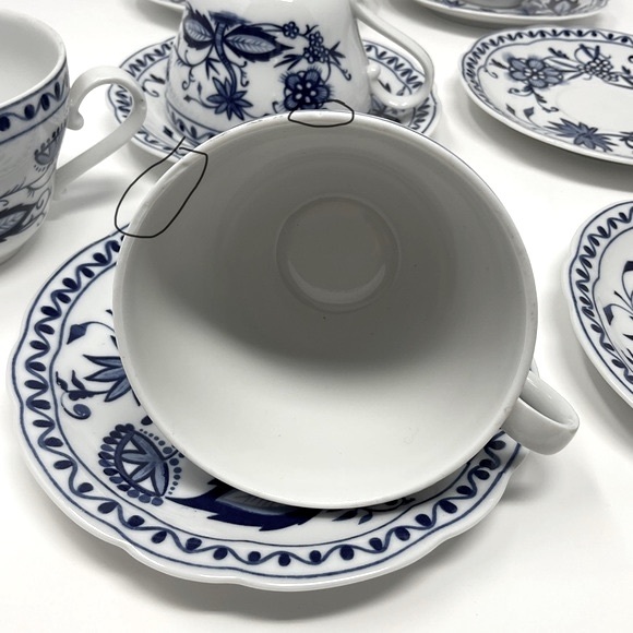 Rosella Onion Pattern set of 6 cups and saucers - Picture 12 of 13